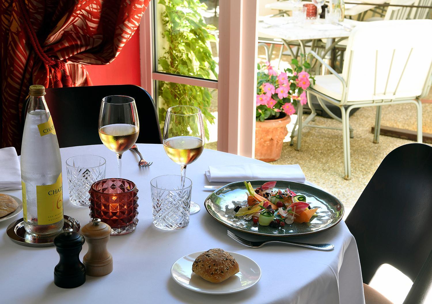Grand Hotel Henri - Teritoria LʼIsle-sur-la-Sorgue Eksteriør billede