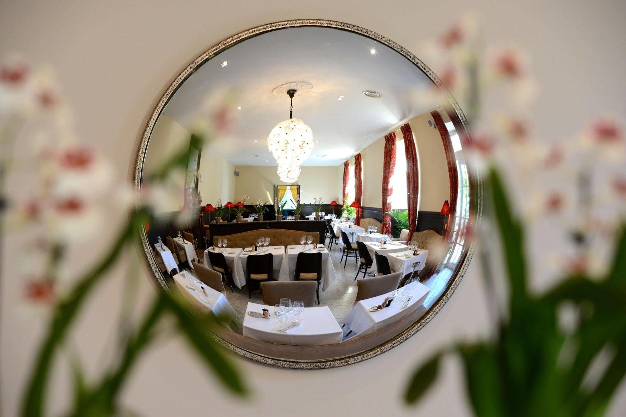 Grand Hotel Henri - Teritoria LʼIsle-sur-la-Sorgue Eksteriør billede